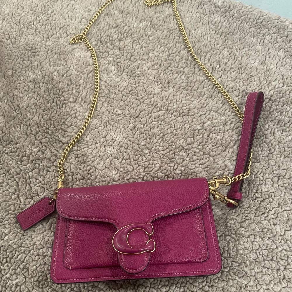 Coach Magenta Leather Crossbody Bag with Gold Chain